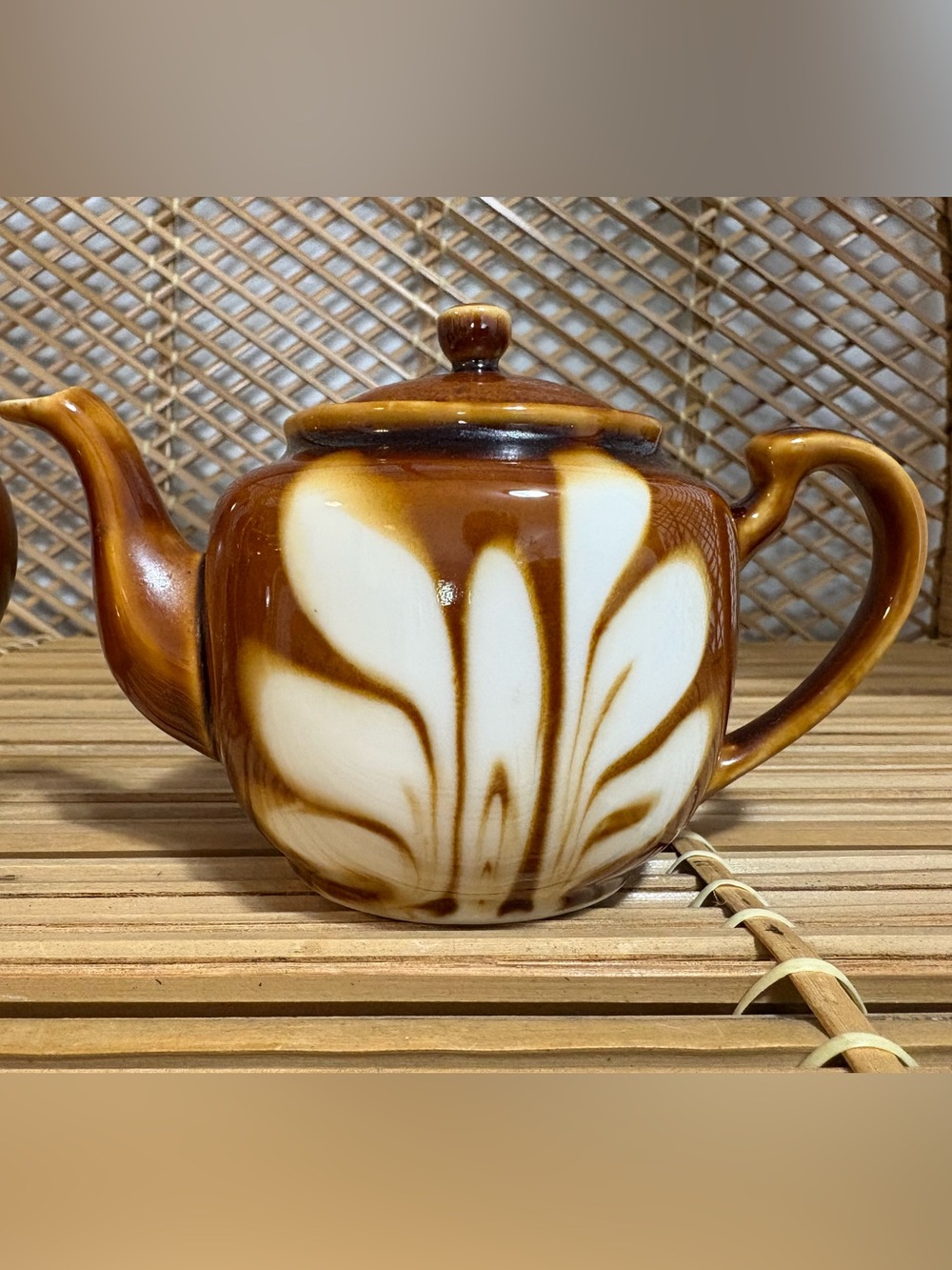 Vintage Brown Marble Glaze Single Serve Teapots - Picture 2 of 5